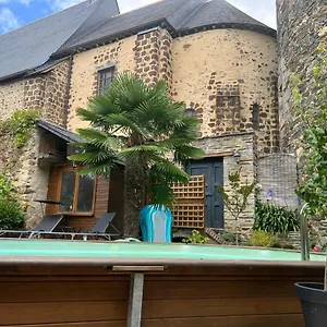 Appartement Le Saint Julien Au Coeur Du Centre Historique De, Châteaugiron
